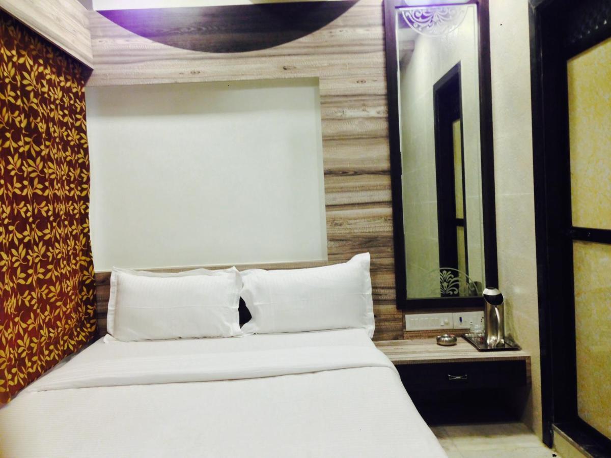 Hotel Oc Residency Bombaim Quarto foto